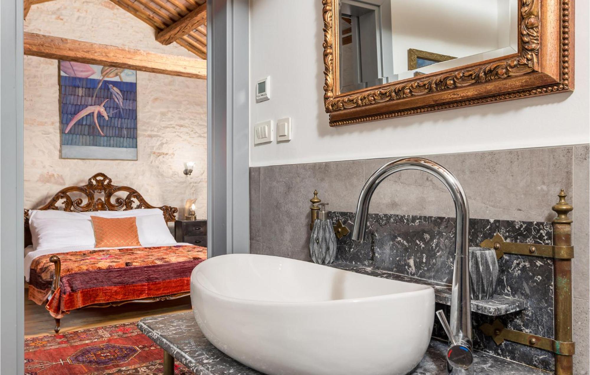 Amazing Home In Foli With Kitchen Dış mekan fotoğraf