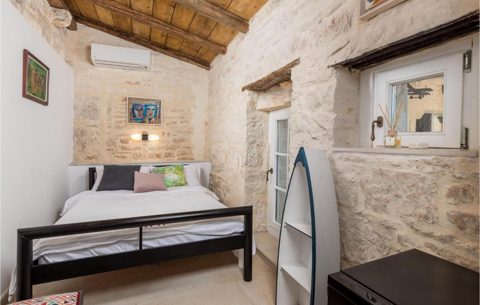 Amazing Home In Foli With Kitchen Dış mekan fotoğraf