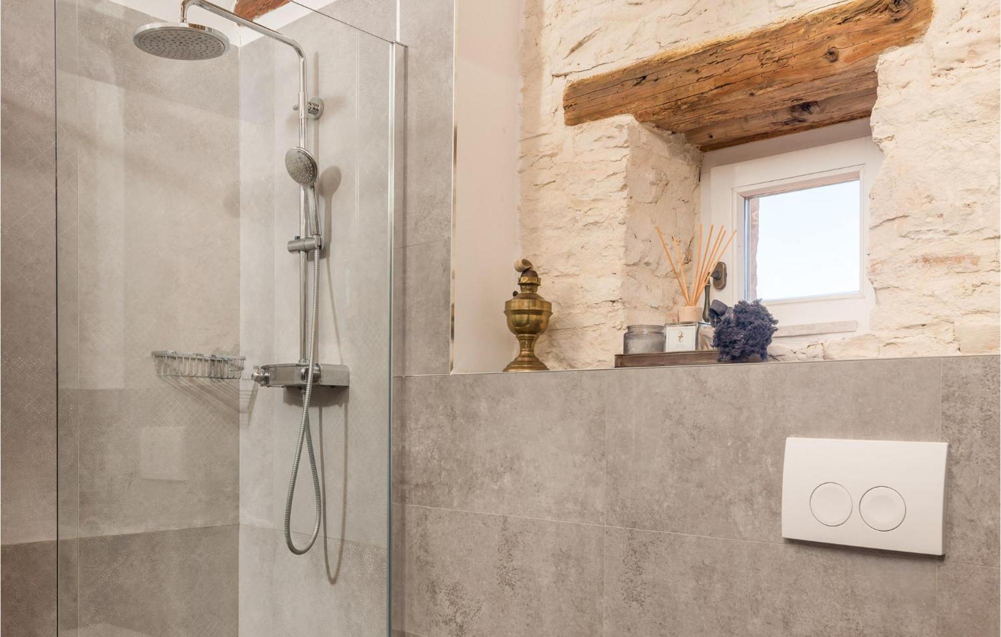 Amazing Home In Foli With Kitchen Dış mekan fotoğraf
